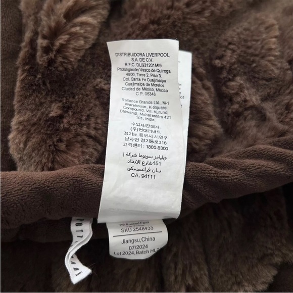 RARE Pottery Barn Ruched Faux Fur Throw Blanket 50x60 Mocha Chocolate Brown Bear - Picture 11 of 12